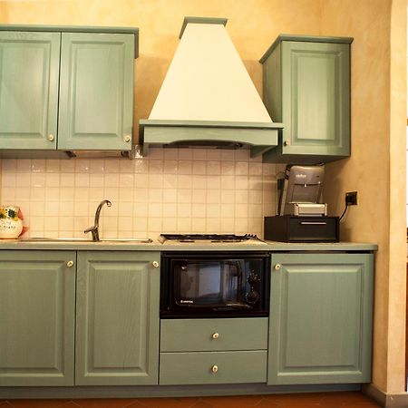 B&B Palazzo Al Torrione 2 ซานจีมิญญาโน ภายนอก รูปภาพ