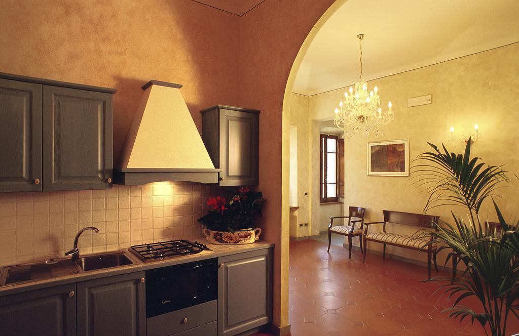 B&B Palazzo Al Torrione 2 ซานจีมิญญาโน ภายนอก รูปภาพ