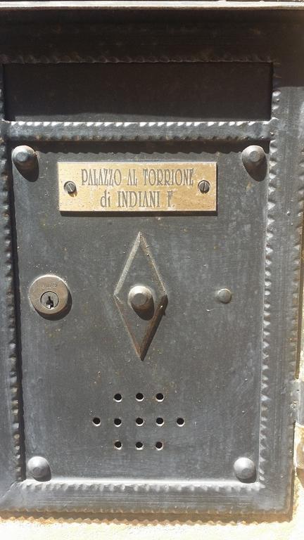 B&B Palazzo Al Torrione 2 ซานจีมิญญาโน ภายนอก รูปภาพ