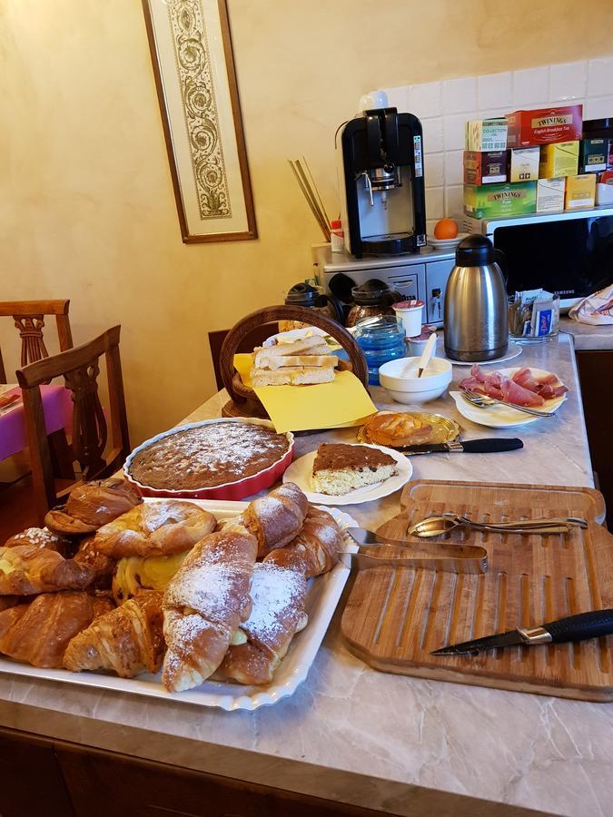 B&B Palazzo Al Torrione 2 ซานจีมิญญาโน ภายนอก รูปภาพ